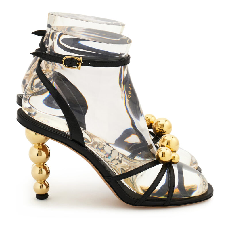 Ferragamo lança salto Sphera: a sofisticação em formato esférico