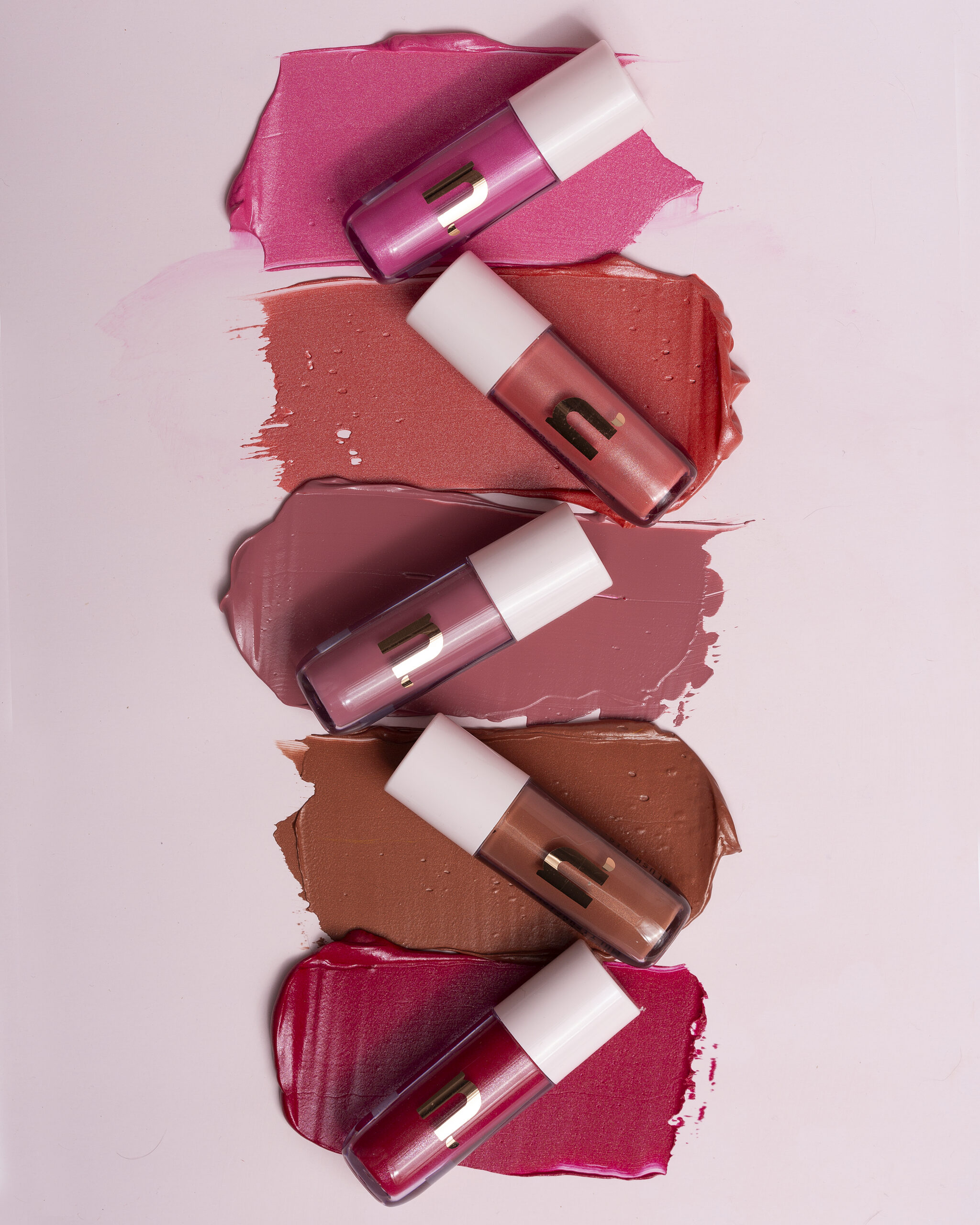 O novo blush líquido de Nina Makeup: toque aveludado e multifuncional