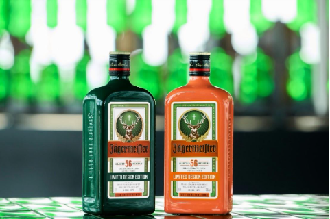 Jägermeister lança edição limitada no Brasil em parceria com a Pantone