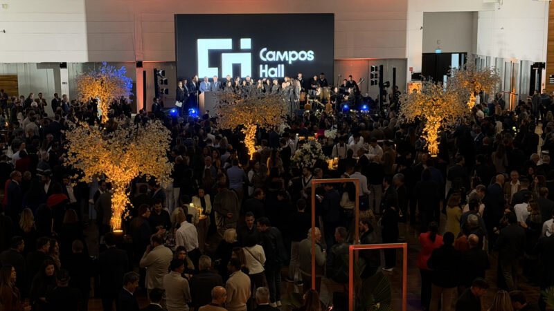 Campos Hall, novo espaço de eventos em Campos do Jordão / SP