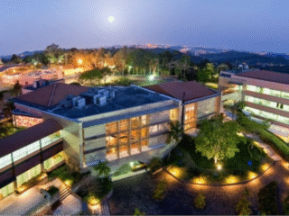 Almenat Tapestry by Hilton