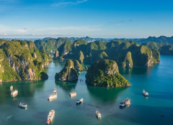 Ha-Long-Bay-Vietna