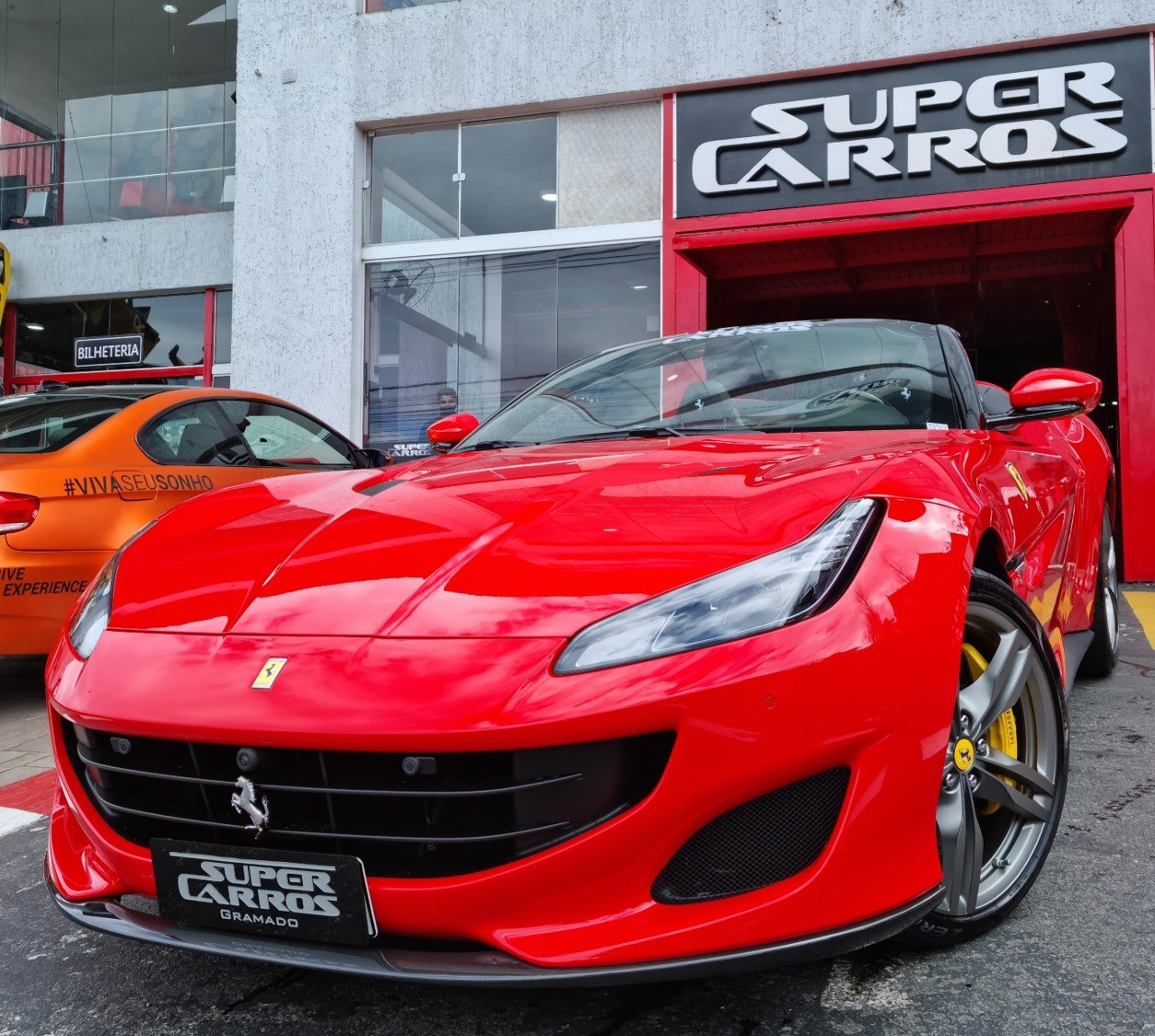 SUPER CARROS oferece descontos em passeios de Ferrari em Gramado no mês de janeiro